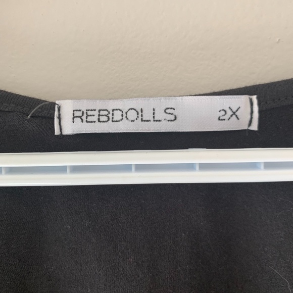 Rebdolls VNeck Long Sleeve Crop Top - Picture 2 of 2